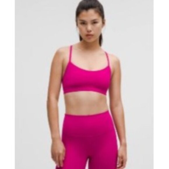 𝓛𝓾𝓵𝓾𝓵𝓮𝓶𝓸𝓷 Flow Sports Bra Size 12 - Picture 1 of 9